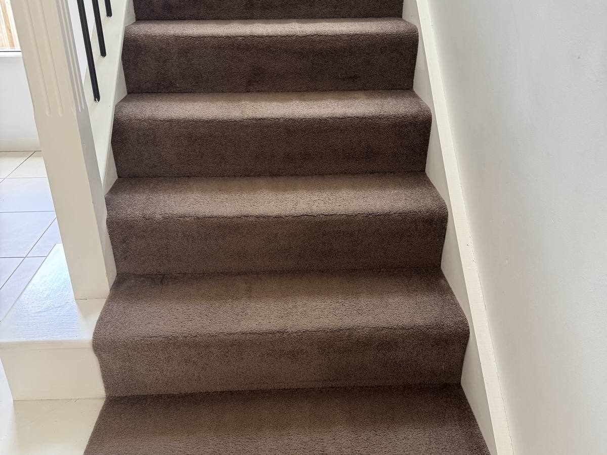 end of lease carpet cleaning Varsity Lakes CPH Services Gold Coast